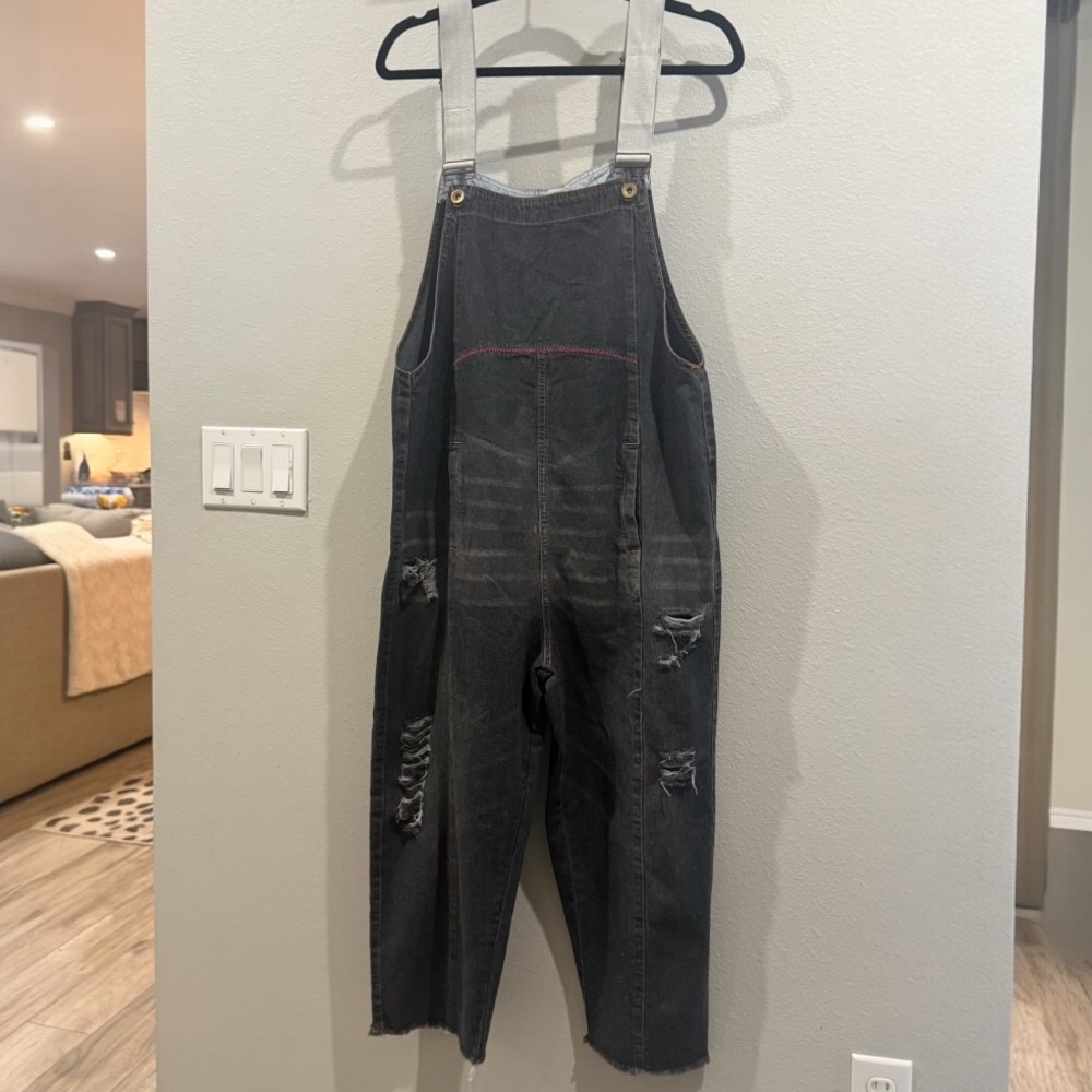 NWT YESNO Denim Overalls Size Small Distressed Cropped Wide Leg Adjustable Strap